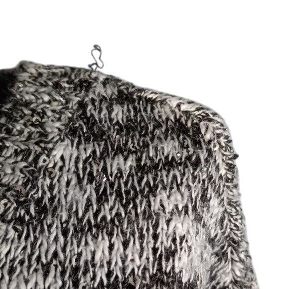 Rock & Republic Size XL Womens Sweater Black White Knit Sequins Hi-Lo Hemline - Picture 3 of 10